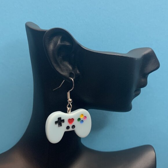 X Box Earrings, Gaming Earrings, Novelty Earrings, Gift Idea, Silly Earr… - Picture 4 of 4
